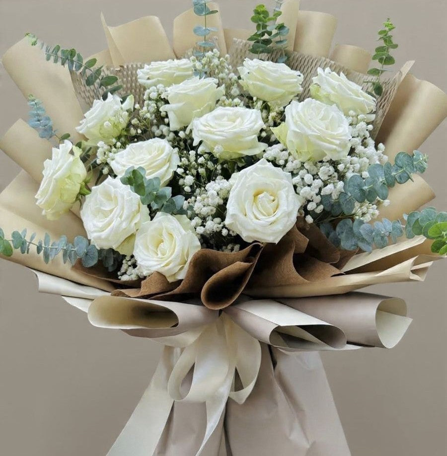 12 Roses Bouquet